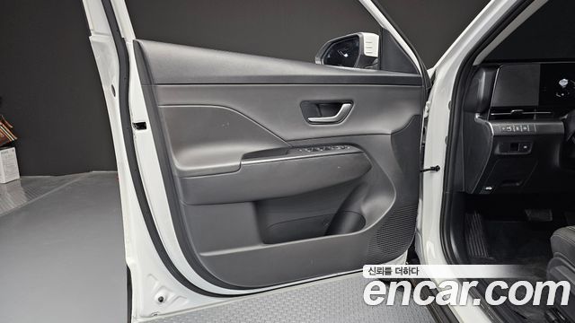 Hyundai Kona 2023 — photo 14