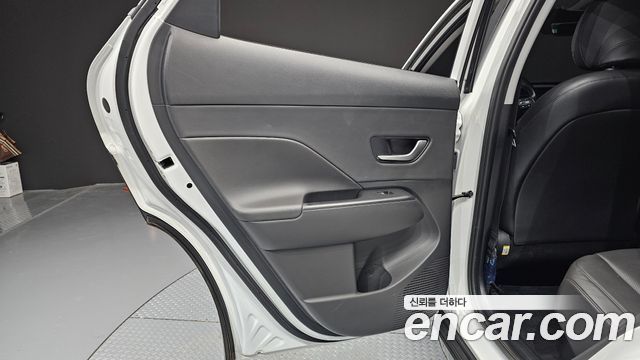 Hyundai Kona 2023 — photo 15