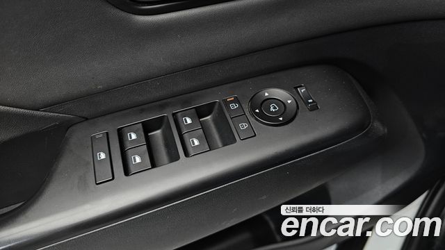 Hyundai Kona 2023 — photo 28