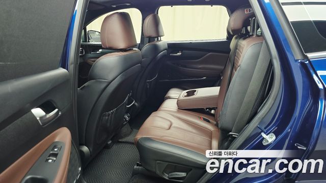 Hyundai Santafe 2019 — photo 18