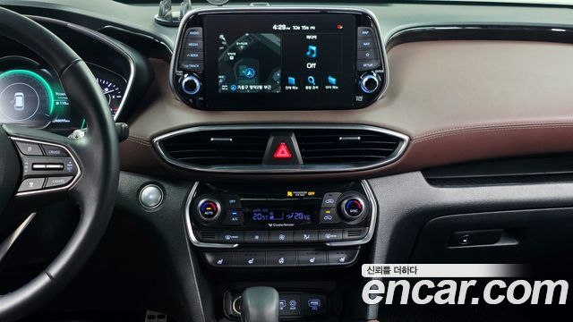 Hyundai Santafe 2019 — photo 19