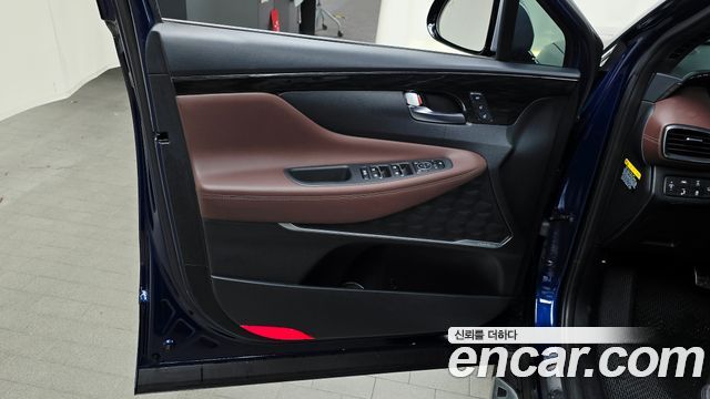 Hyundai Santafe 2019 — photo 14