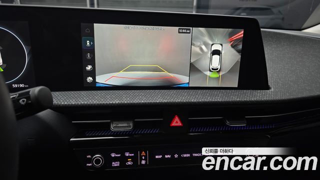 Kia EV6 2022 — photo 23