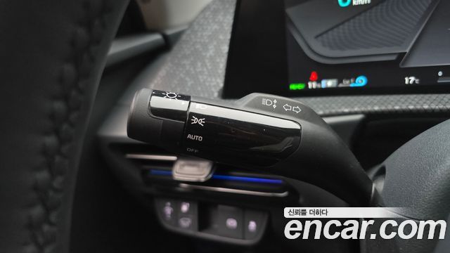 Kia EV6 2022 — photo 32