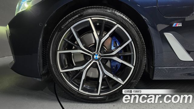 BMW 5-Series 2021 — photo 5