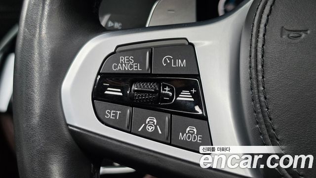BMW 5-Series 2021 — photo 19
