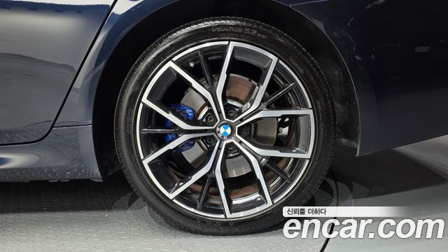 BMW 5-Series 2021 — photo 7