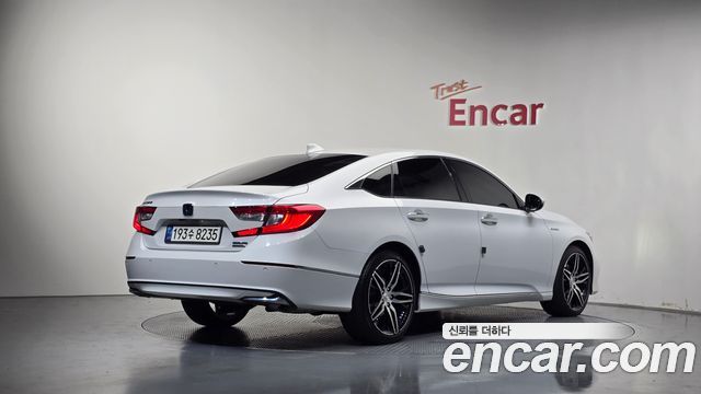 Honda Accord 2022 — photo 2