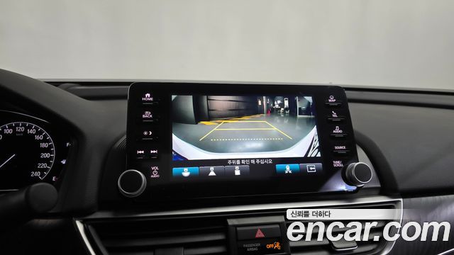 Honda Accord 2022 — photo 20