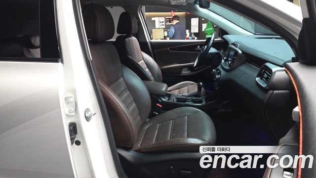 Kia Sorento 2015 — photo 17