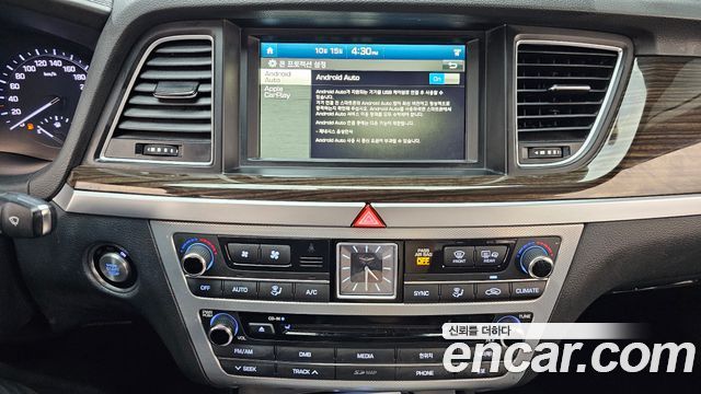 Genesis G80 2017 — photo 20