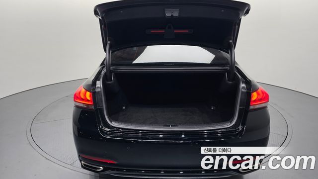 Genesis G80 2017 — photo 26