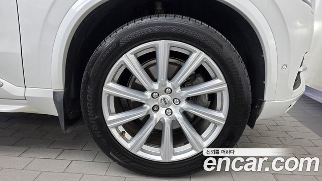 Volvo XC90 2017 — photo 7