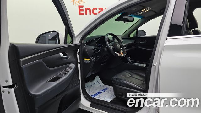 Hyundai Santafe 2019 — photo 13