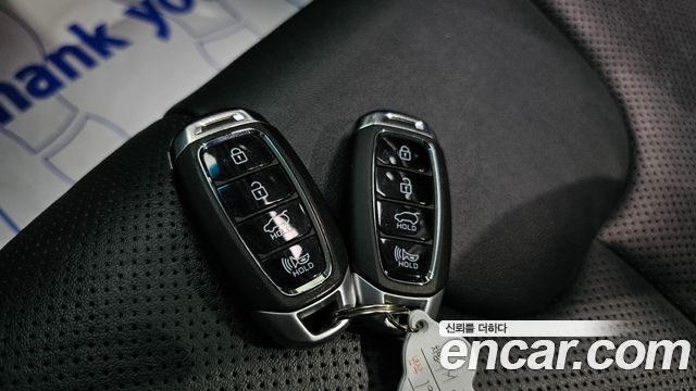 Hyundai Santafe 2019 — photo 22
