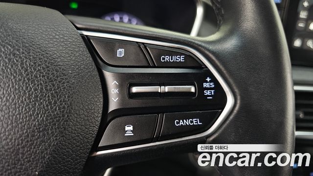 Hyundai Santafe 2019 — photo 23