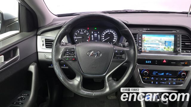 Hyundai Sonata 2017 — photo 19