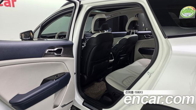Kia Sportage 2022 — photo 16