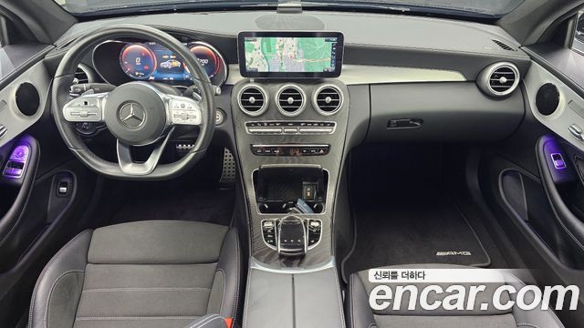 Mercedes-Benz C-Class 2023 — photo 10