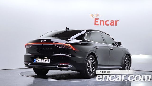 Hyundai Grandeur 2023 — photo 2