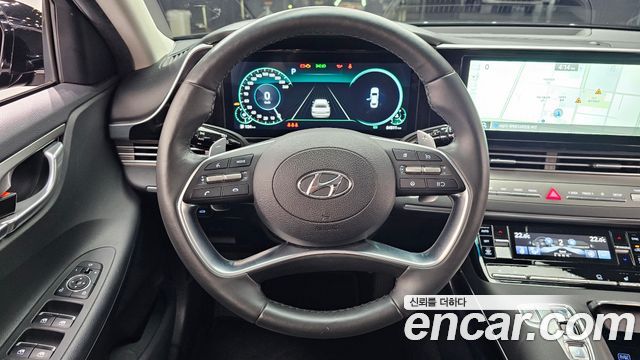 Hyundai Grandeur 2023 — photo 19