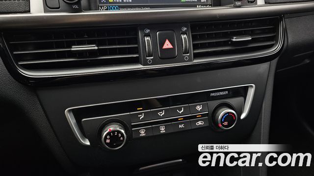 Kia K5 2016 — photo 17