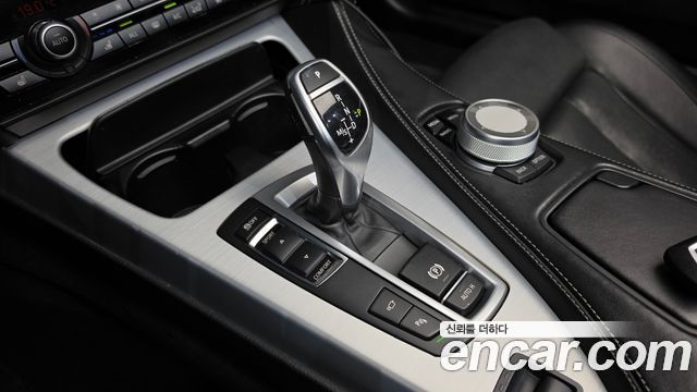 BMW 6-Series 2013 — photo 12