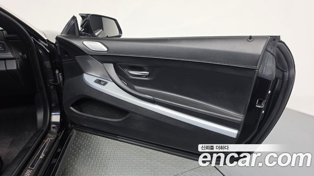 BMW 6-Series 2013 — photo 15