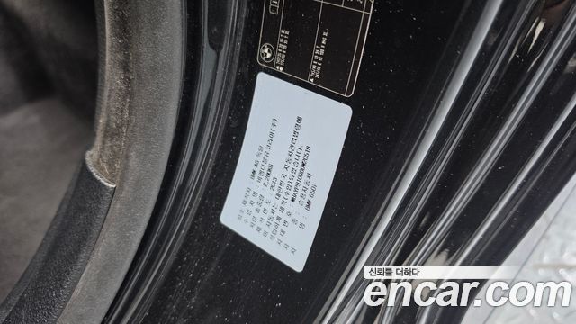 BMW 6-Series 2013 — photo 28