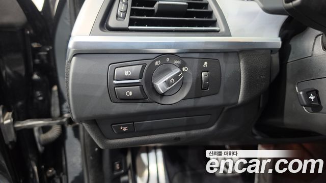 BMW 6-Series 2013 — photo 30