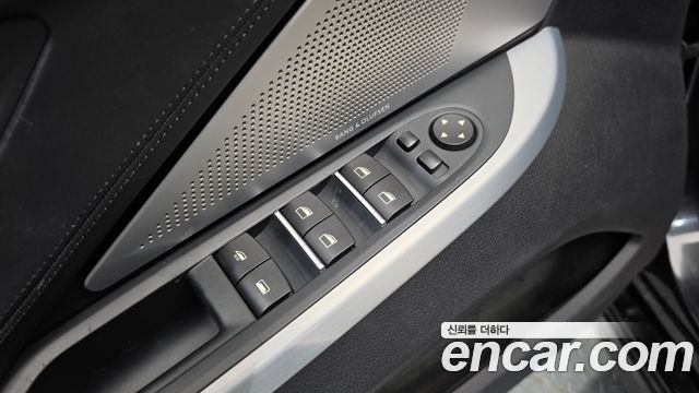 BMW 6-Series 2013 — photo 35