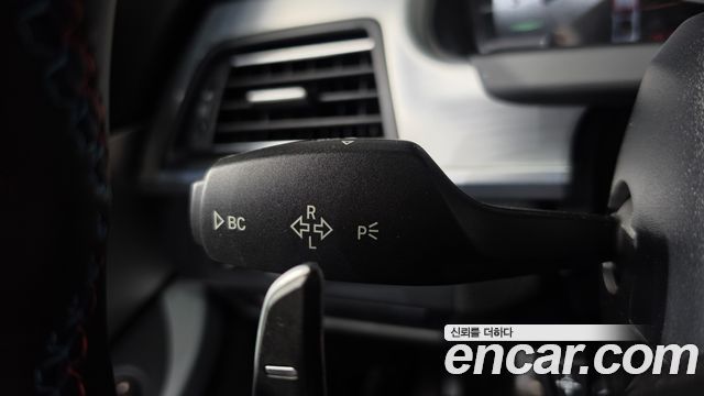 BMW 6-Series 2013 — photo 36