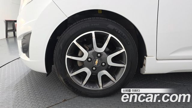 Chevrolet Korea Spark 2012 — photo 5