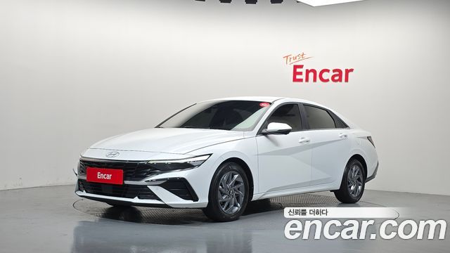Hyundai AVANTE 2024 — photo 1