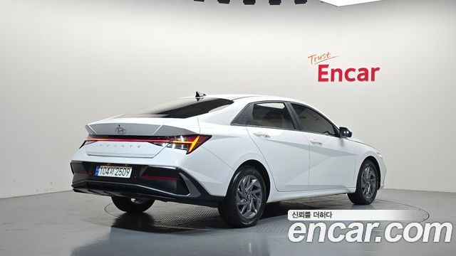 Hyundai AVANTE 2024 — photo 2