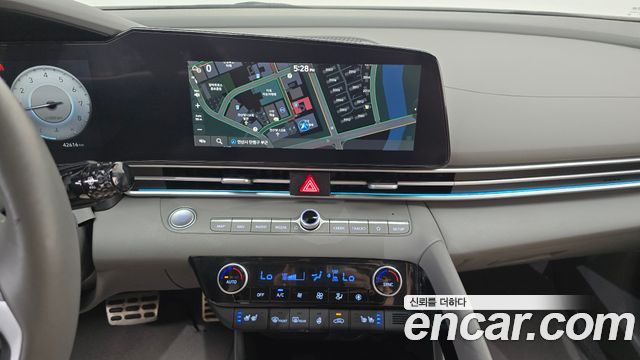 Hyundai AVANTE 2024 — photo 18