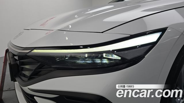 Hyundai AVANTE 2024 — photo 8