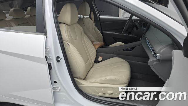 Hyundai AVANTE 2024 — photo 16