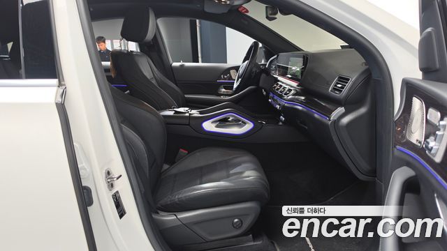 Mercedes-Benz GLE-Class 2023 — photo 11