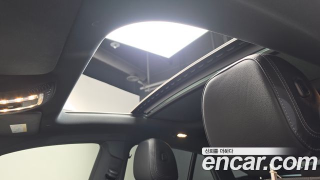Mercedes-Benz GLE-Class 2023 — photo 19