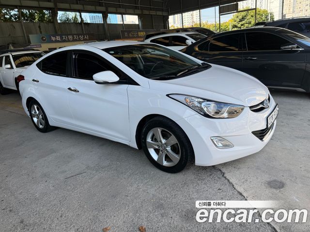 Hyundai AVANTE 2012 — photo 3