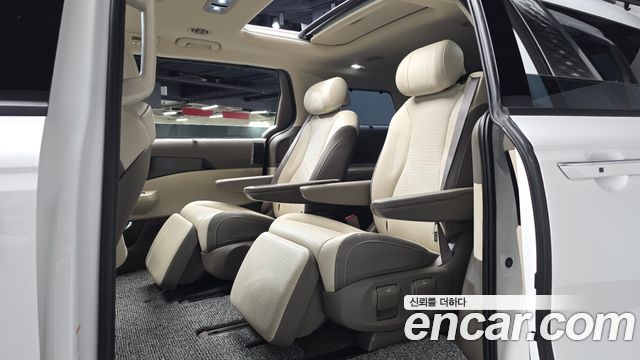Kia Canival 2025 — photo 17