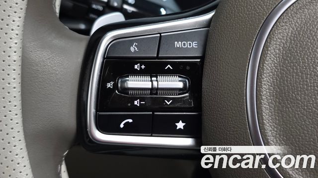 Kia Canival 2025 — photo 24