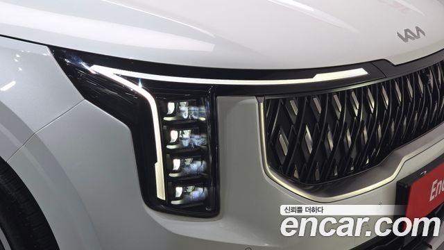 Kia Canival 2025 — photo 8