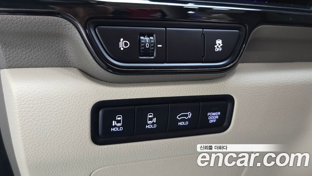 Kia Canival 2025 — photo 36