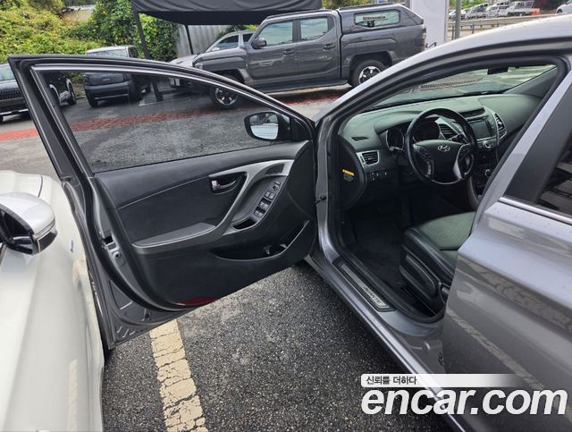 Hyundai AVANTE 2014 — photo 4
