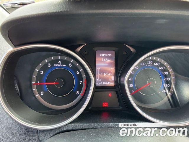 Hyundai AVANTE 2014 — photo 8