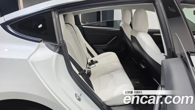 Tesla Model 3 2022 — photo 17
