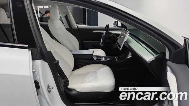 Tesla Model 3 2022 — photo 16