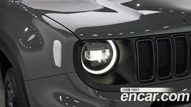 Jeep Renegade 2021 — photo 8
